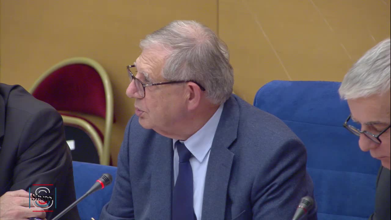 Audition de MM. Jacques Mézard, Ministre de la Cohésion des territoires