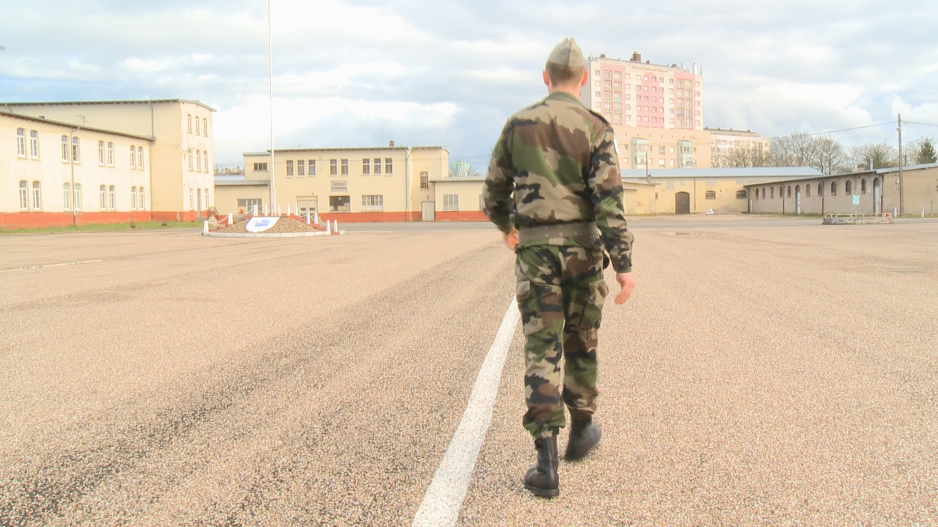 Service Militaire Volontaire : Déplacement de la commission des affaires étrangères