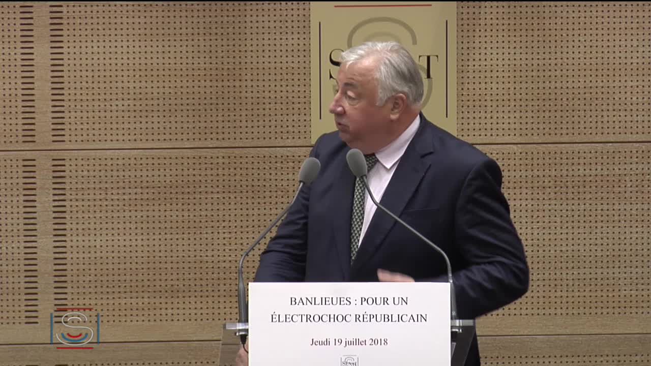 Colloque "Banlieues : pour un électrochoc républicain"