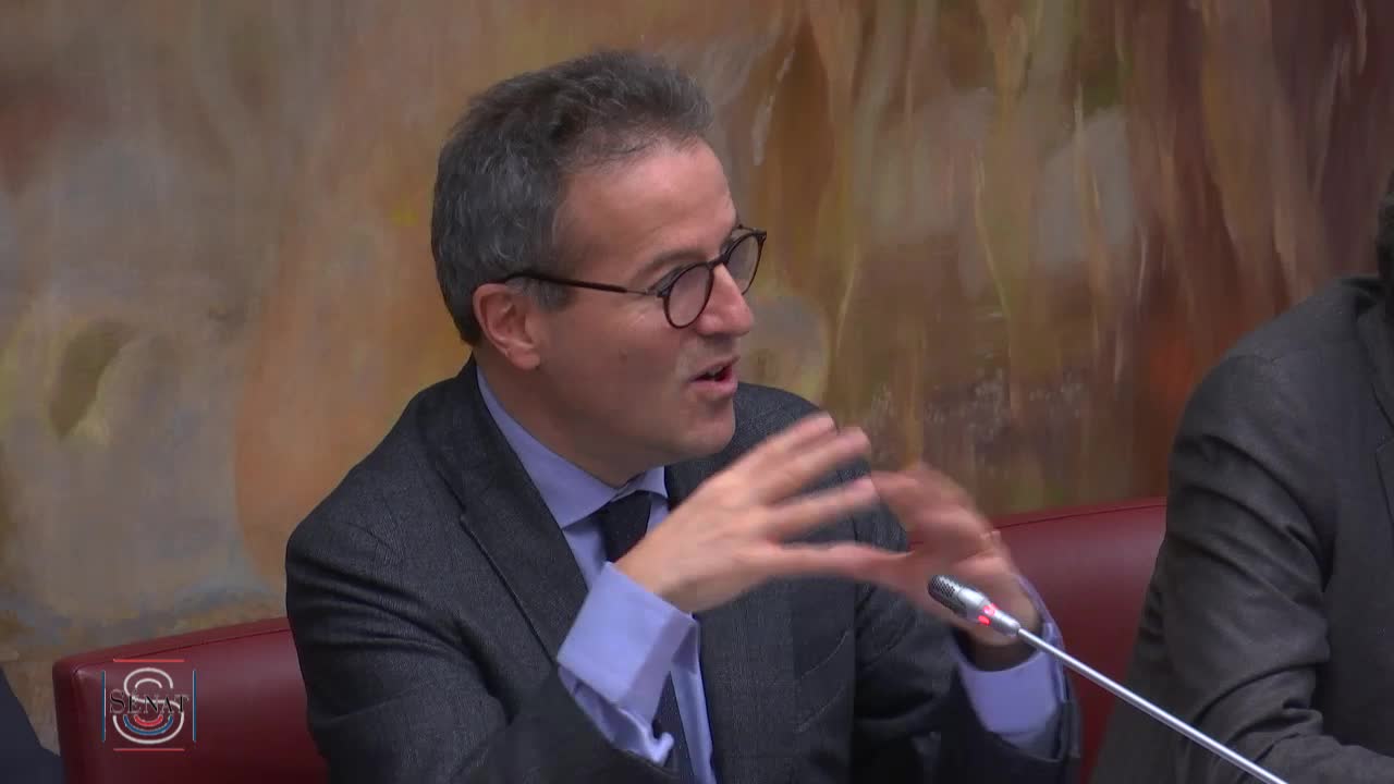 Perspectives de la future loi santé et organisation de la protection sociale - Audition de M. Martin Hirsch