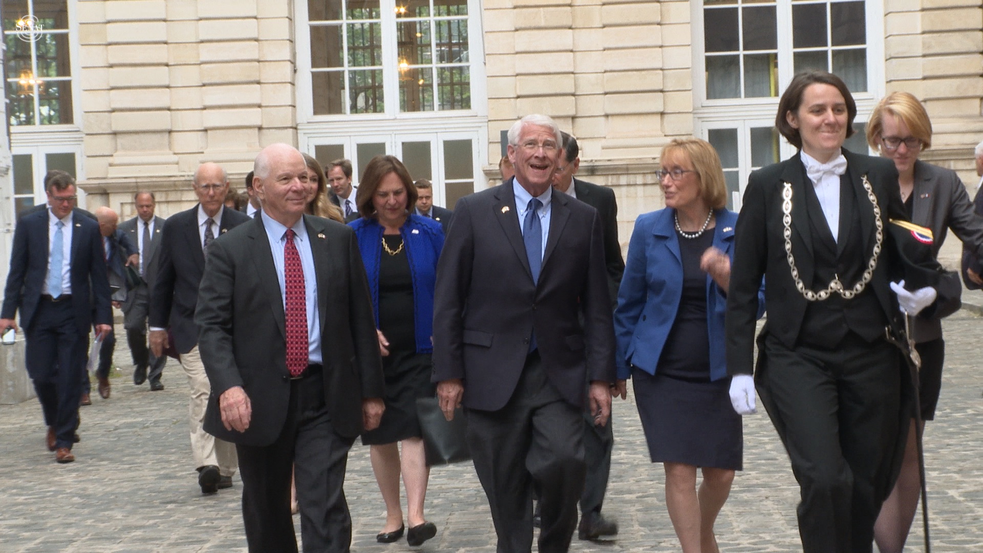 Le Zoom : Visite au Sénat dʼune délégation de sénateurs américains